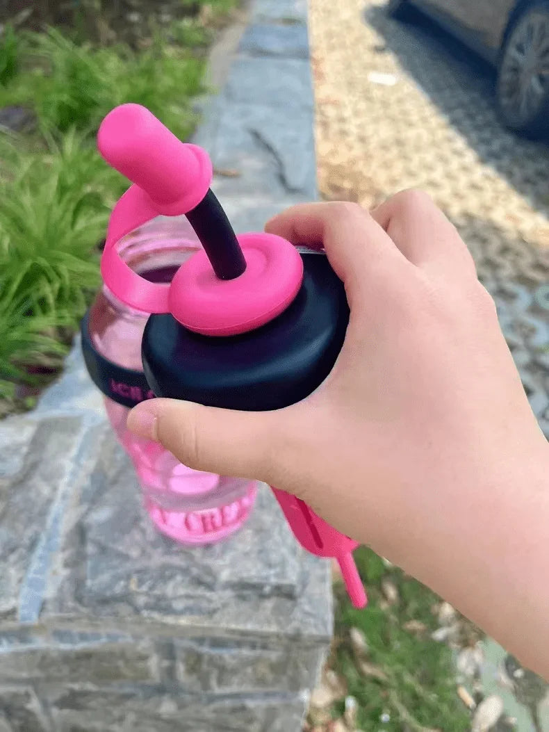 1 Pc Stylish Large-Capacity Sports Water Bottle with Straw, Portable & Heat-Resistant Plastic Cup for Women